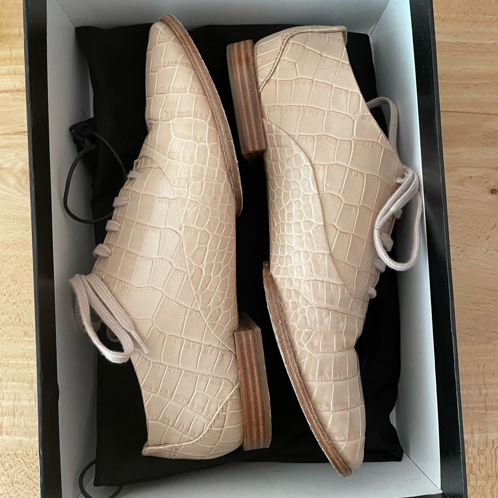 Alexander Wang oxfords size 8.5
